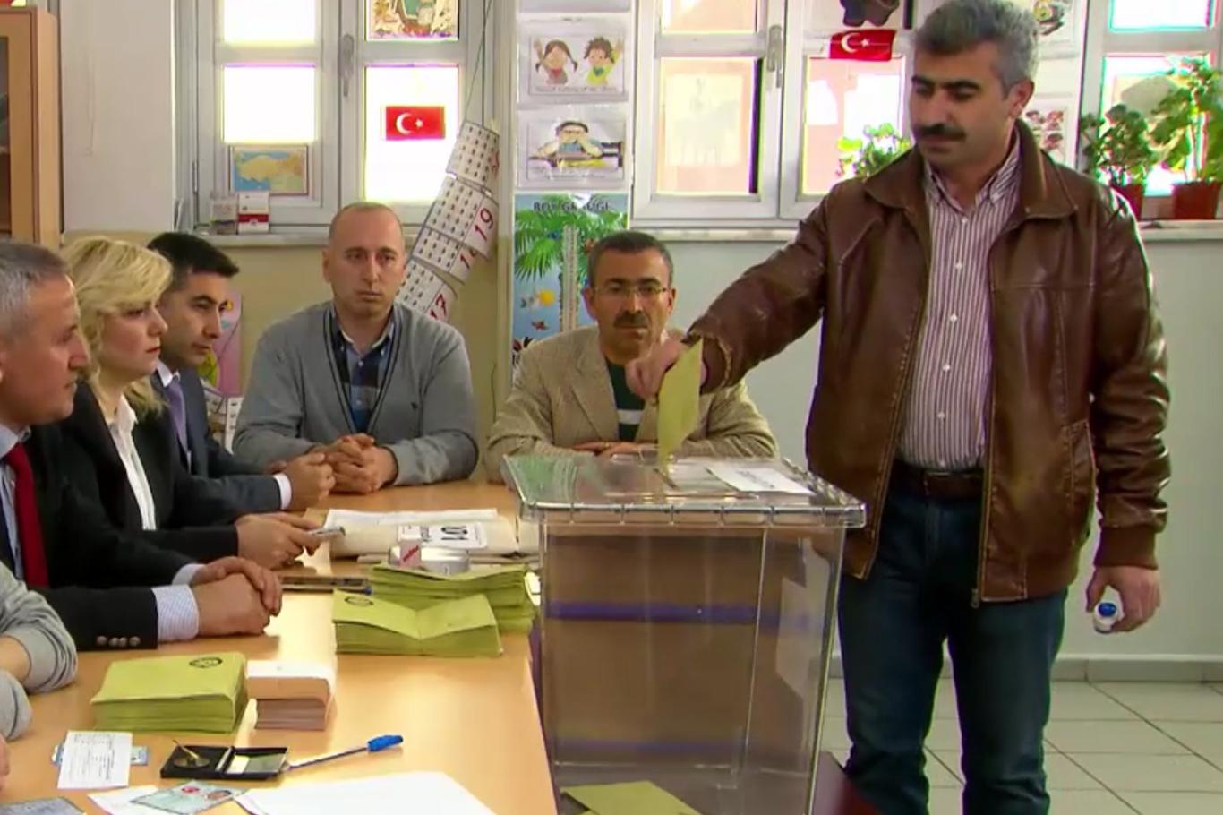 YSK'dan halkoylamasına ilişkin önemli bilgilendirme YSK'dan halkoylamasına ilişkin önemli bilgilendirme